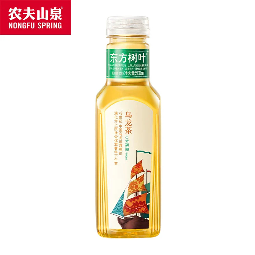 农夫山泉东方树叶乌龙茶500ml瓶装，瓶身印有彩色帆船图案，标注0卡路里。