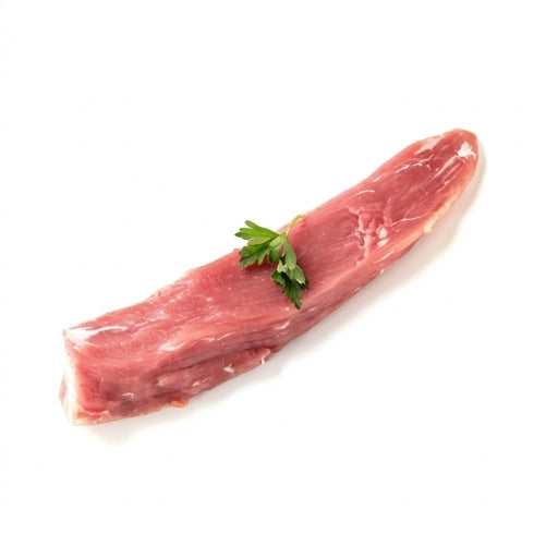 新鲜猪柳肉片平铺展示，肉质鲜嫩，适合快速爆炒或油炸。