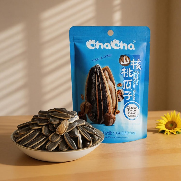 洽洽瓜子背面包装细节，显示营养成分表与产品信息