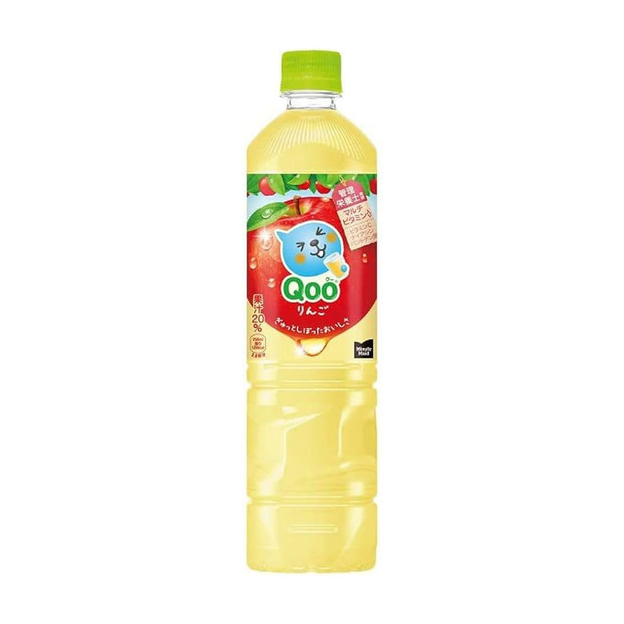 酷儿 Qoo 苹果味果汁饮料 950ml 大瓶装正面图，瓶身印有蓝色卡通形象和红色苹果图案，绿色瓶盖。