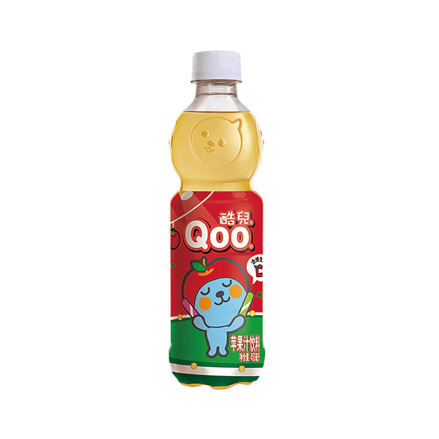 单瓶酷儿Qoo苹果汁果汁，红色包装瓶身上印有酷儿举着苹果的可爱图案。