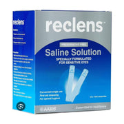 Reclens 无防腐剂生理盐水蓝色外包装盒，正面印有 Saline Solution 及其适用于敏感眼睛的说明，包含 15 支 15 毫升独立包装。