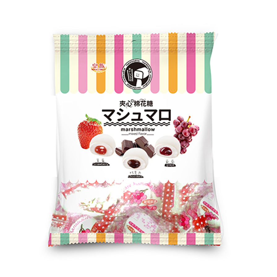 皇族综合夹心棉花糖包装，包含草莓、巧克力和葡萄三种口味，展示夹心剖面图。