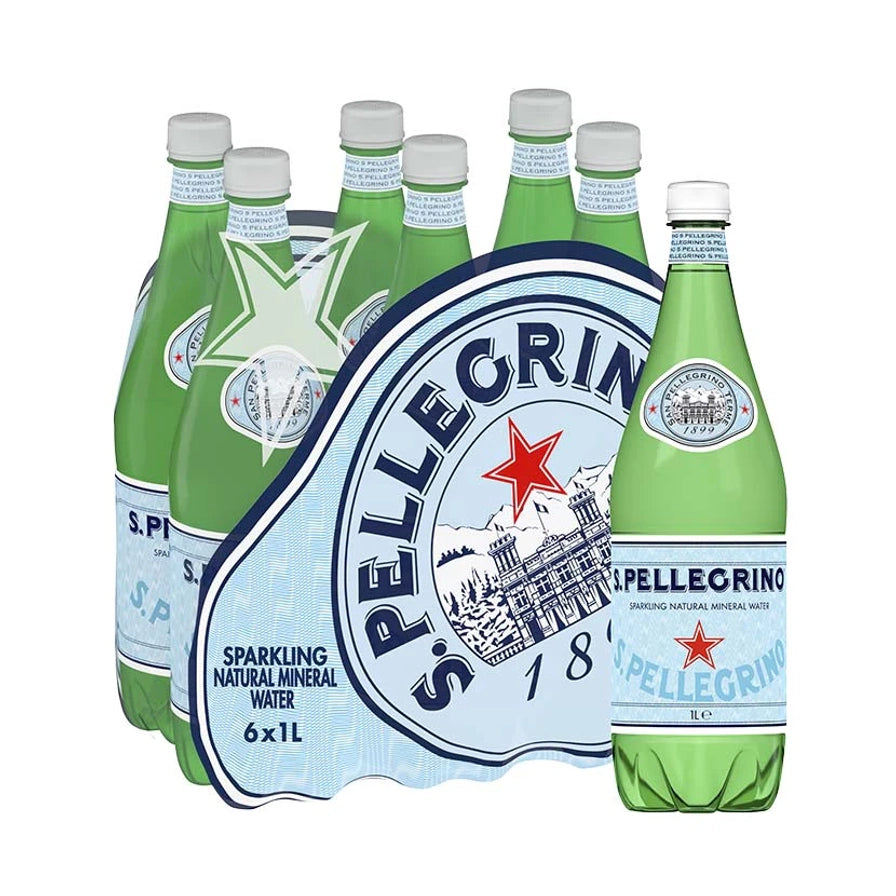 S.Pellegrino 圣培露 1L 瓶装天然有气矿泉水 6 瓶装规格，展示了多瓶排列及外包装标签。