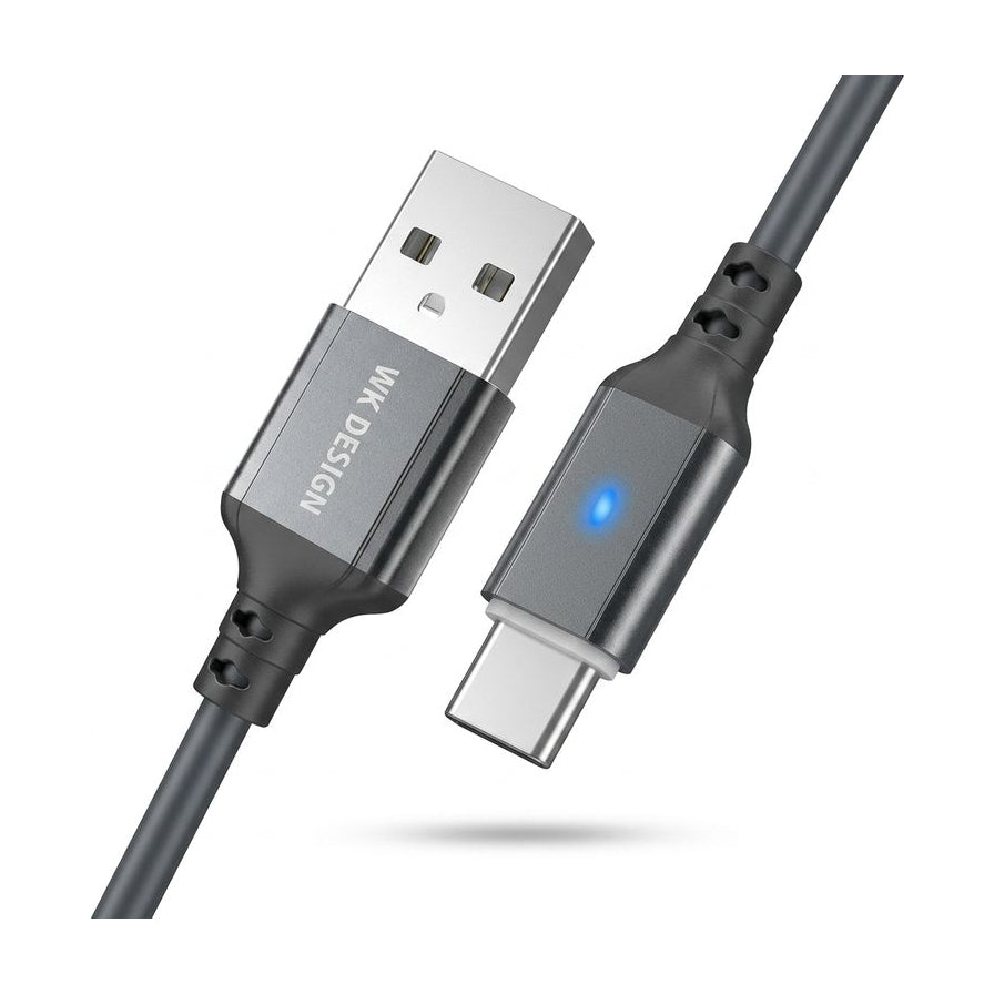白底背景下的 WDC - 073 智能断电数据线，展示了 USB - A 接口和 Type - C 接口，插头处带有 WK DESIGN 品牌标识和蓝色指示灯。