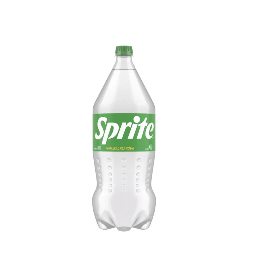雪碧2升大瓶装，绿色瓶盖与绿色标签，瓶身印有Sprite Natural Flavour字样。
