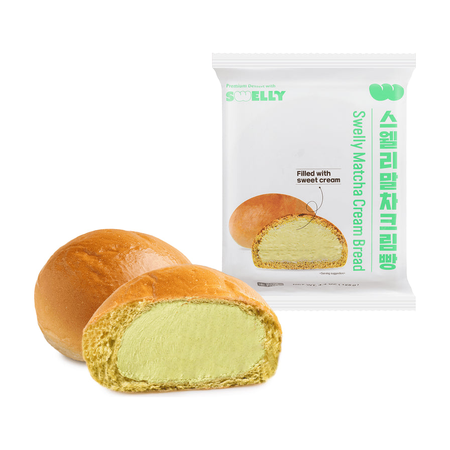 Swelly 抹茶口味爆浆奶油面包，展示切开后的淡绿色抹茶奶油内馅及绿色标识包装袋。