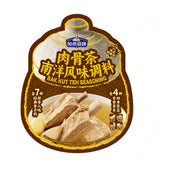 加点滋味肉骨茶南洋风味调料包装正面图，展示了炖煮好的排骨汤效果图，包装上标有含7种经典香辛料和4种甘香草本，以及附赠海盐胡椒包的说明。