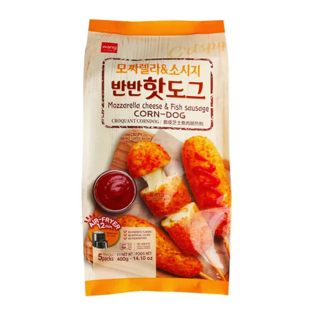 WANG 脆皮芝士鱼肉肠热狗正面图，展示酥脆米衣外皮与半半拉丝结构