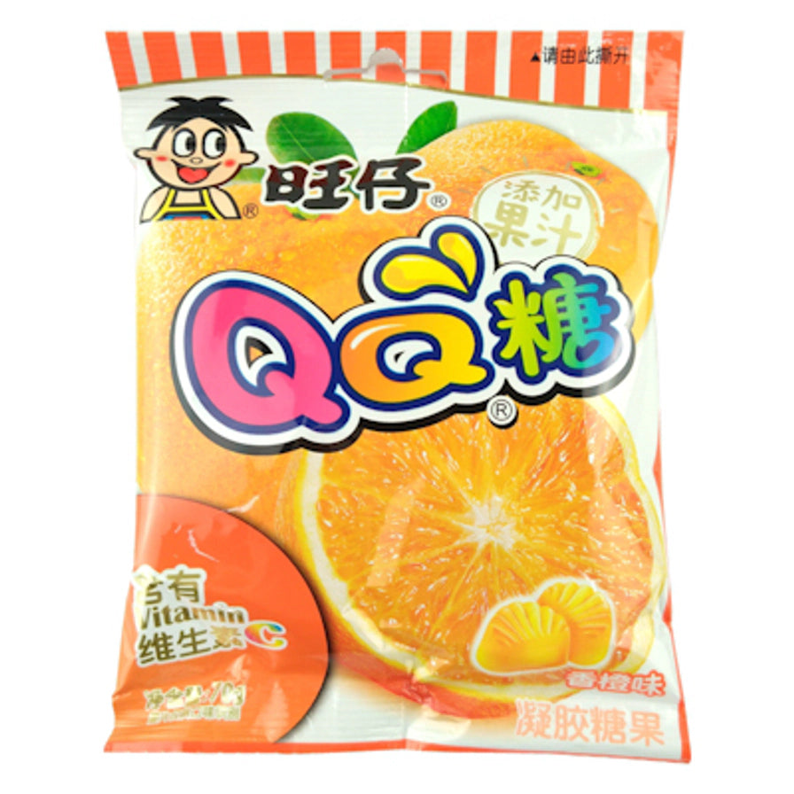 旺旺旺崽QQ糖香橙味包装，橙色调设计，背景为切开的橙子图案，标注含有维生素C。