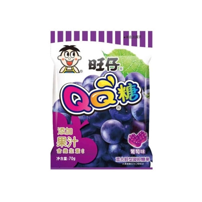 旺仔 QQ 软糖葡萄味单颗特写，展示 Q 弹质感与诱人色泽。