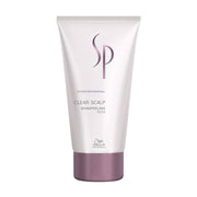 Wella 威娜 SP 专门头皮清洁款 150ml 软管包装正面图，白色瓶身配紫色瓶盖，印有 SP 标志和 Clear Scalp Shampeeling 字样。