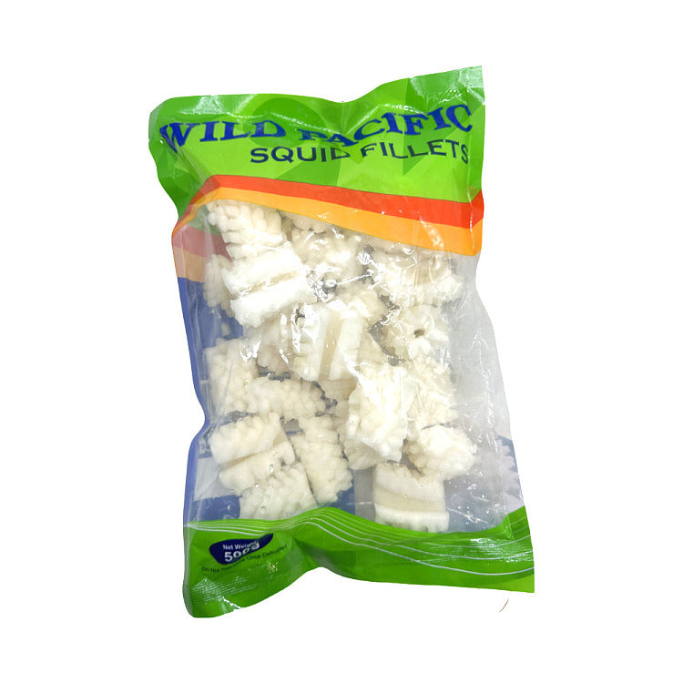 Wild Pacific 预切鱿鱼花正面包装图，展示 500g 冷冻海鲜袋装外观及品牌标识