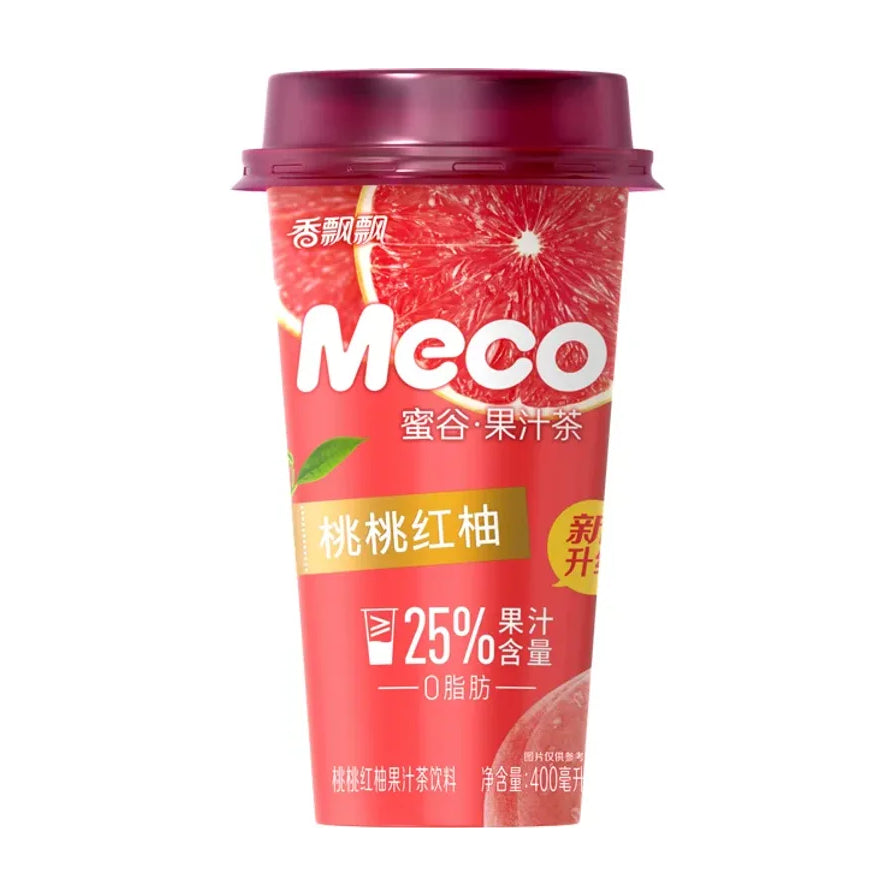 香飘飘Meco蜜谷果汁茶桃桃红柚口味，400ml杯装，红色包装印有红柚切面，标注0脂肪及25%果汁含量。