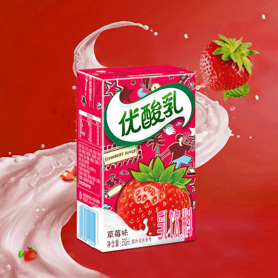 伊利优酸乳草莓味250ml包装，红色背景配以草莓和牛奶拉花背景