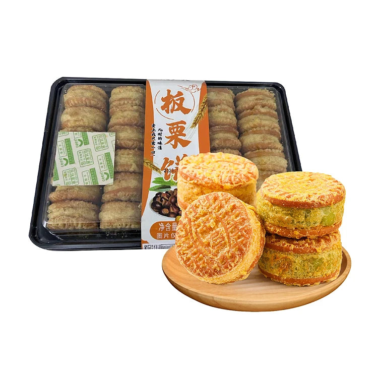友多爽传统板栗饼盒装，层层酥脆外皮搭配绵密醇厚板栗内馅，经典中式糕点。