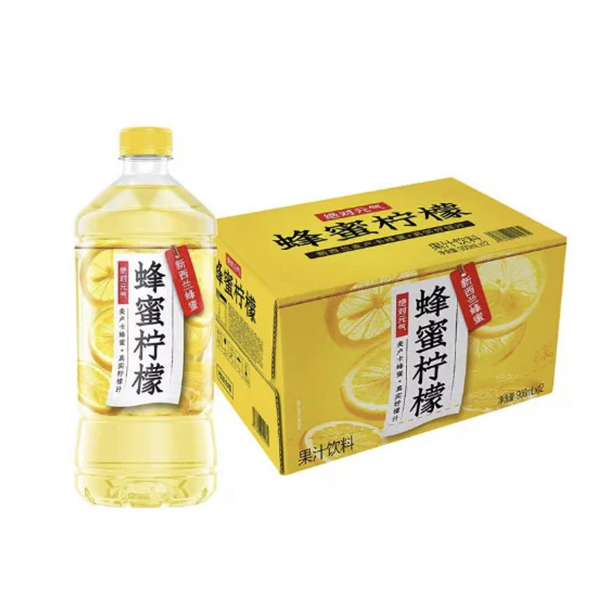 元气森林蜂蜜柠檬水900ml，包含一瓶单瓶及一箱12瓶的黄色包装箱，展示整箱装规格。