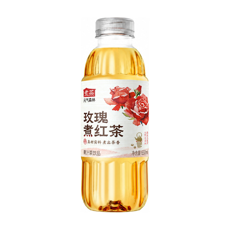 元气森林煮茶系列玫瑰红茶550ml瓶装，白色背景，标签印有红色玫瑰花图案。