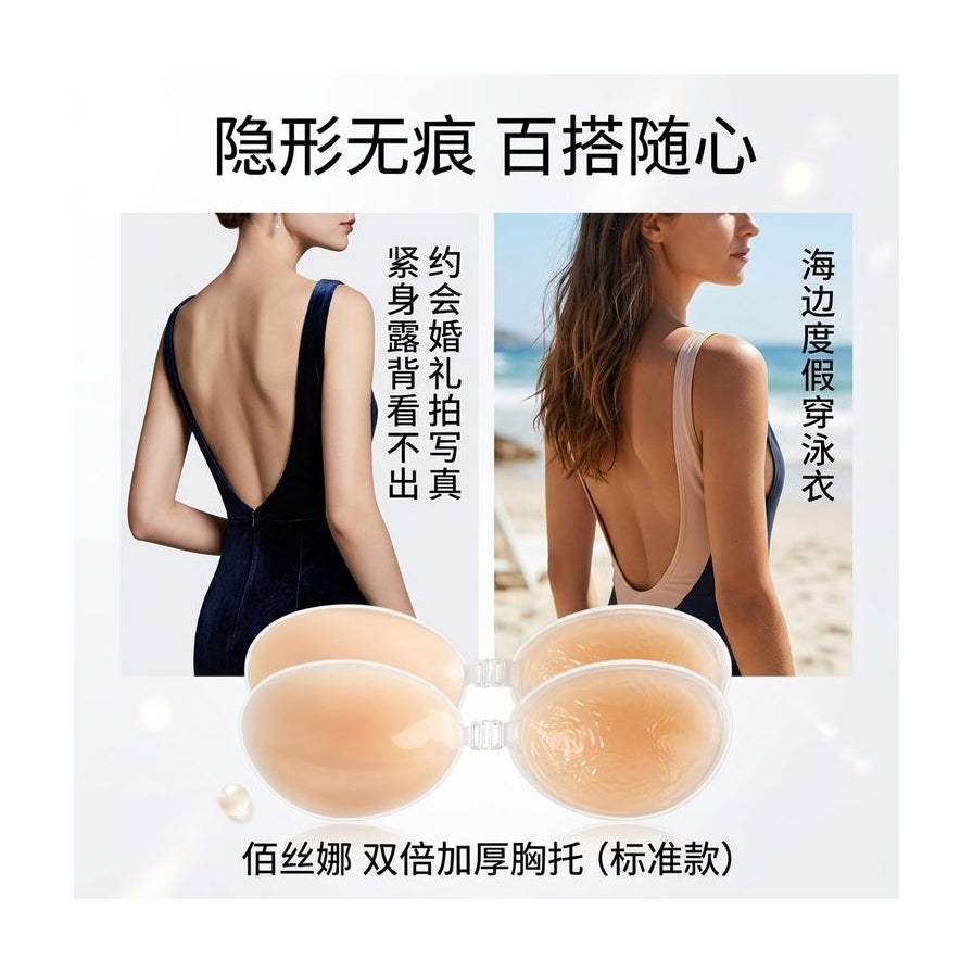 模特穿着露背礼服与泳衣展示隐形无痕效果，搭配胸托产品图，含中文场景说明文字。