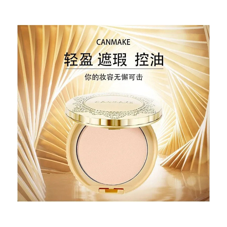 CANMAKE 粉饼金色背景宣传图，配有“轻盈 遮瑕 控油”中文卖点文案。