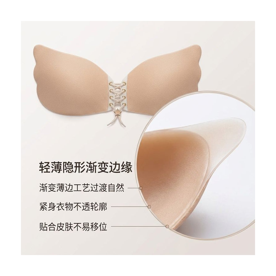 隐形胸贴边缘细节放大图，配有中文说明文字强调轻薄渐变边缘工艺。