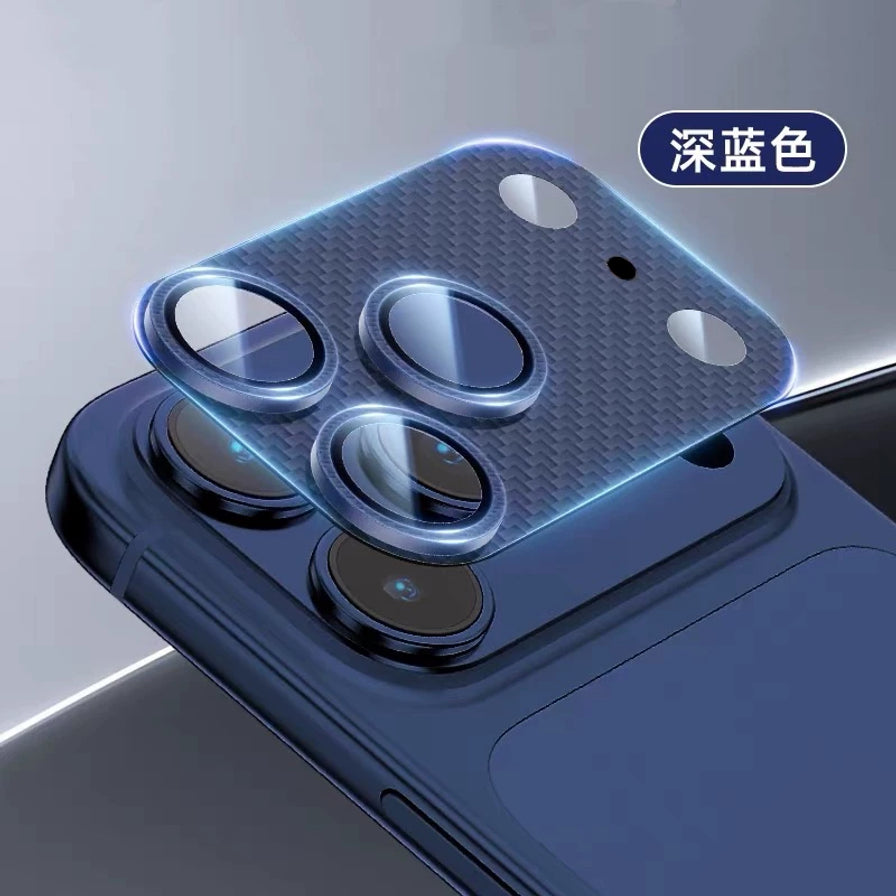 蓝黑色款 iPhone 17 镜头保护膜，右上角带有深蓝色文字标识，展示 AR 增透镜片的通透质感。