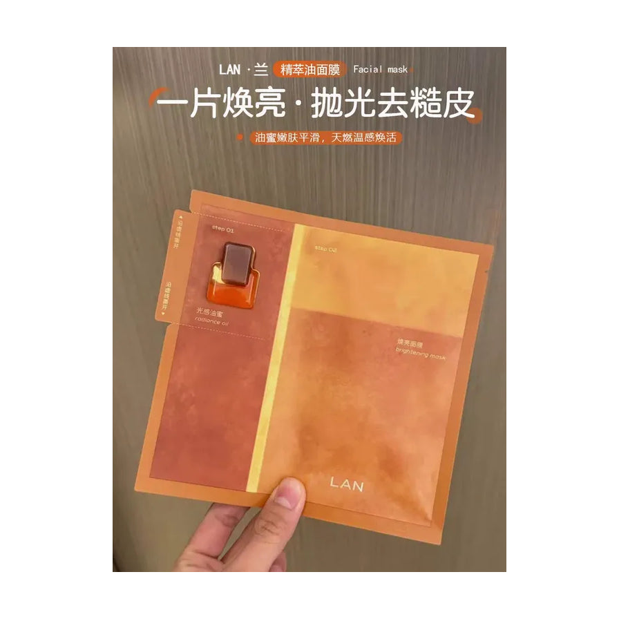 手持兰双仓面膜实拍图，上方叠加“一片焕亮·抛光去糙皮”中文标题及橙色说明标签。