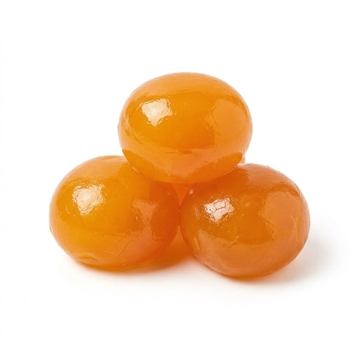 优质咸鸭蛋黄标准装，油润起沙，适合包粽子和做月饼的金黄食材特写。