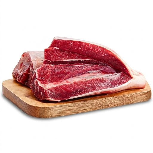 草饲和牛小牛腱标准装，肉质紧实带筋，适合红烧炖汤的家庭分享食材。