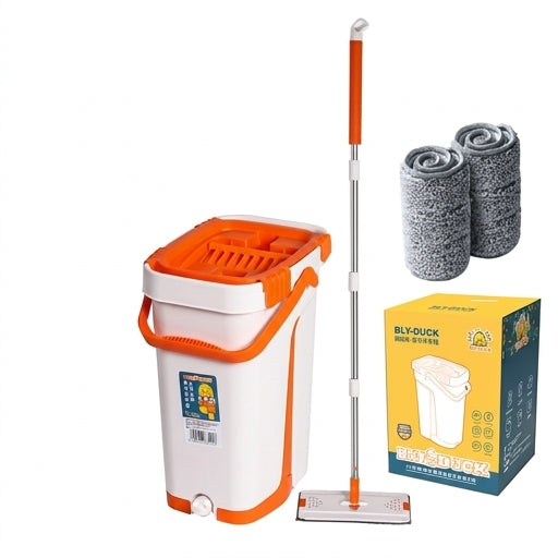 小黄鸭刮刮乐拖把套装示意图，展示免手洗桶身结构与刮水清洁原理