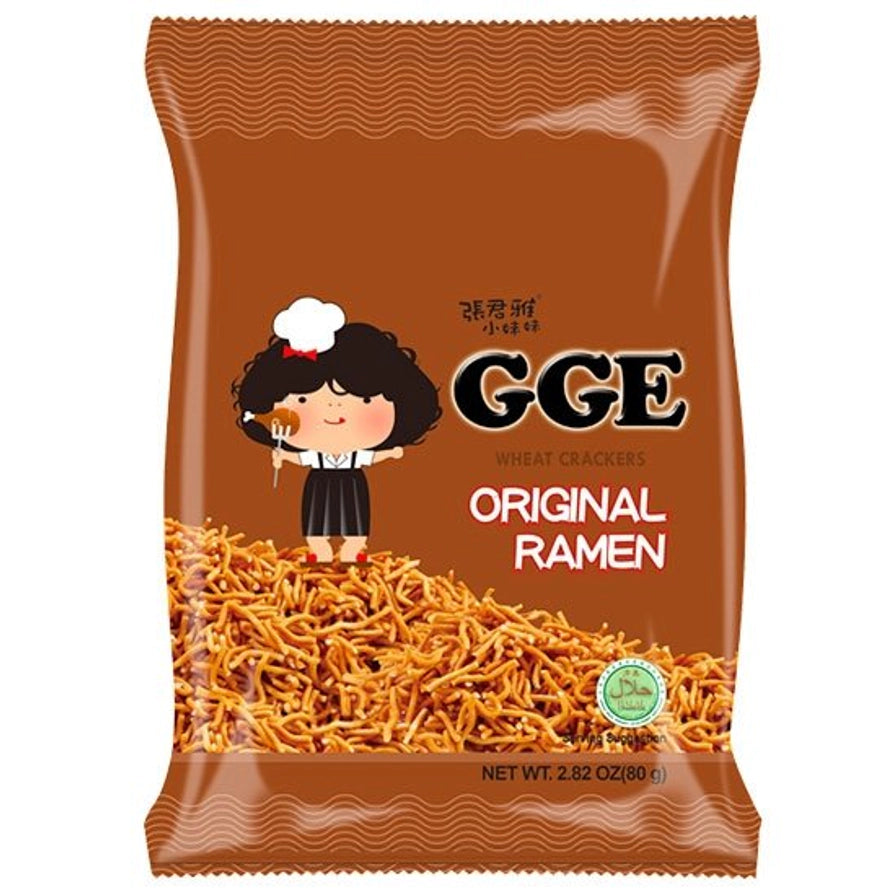 张君雅小妹妹GGE原味拉面条饼棕色包装袋，包装上带有清真Halal认证标志。